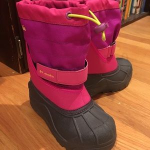 Girls Columbia snow boots, size 11